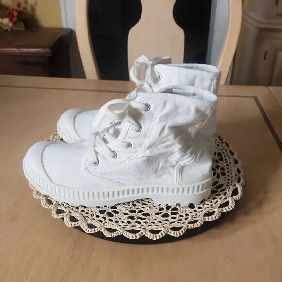 SO combat style white lace up sneakers women's 8.5 - Picture 3 of 5